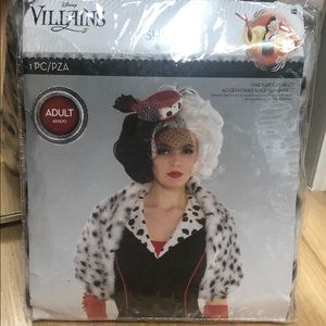 Cruella de vil bolero.